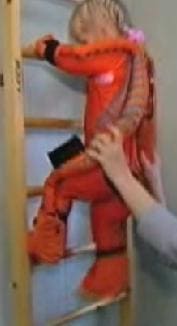 Ортопедический пневмокомбинезон для лечения ДЦП Ортопедический пневмокомбинезон для лечения ДЦП