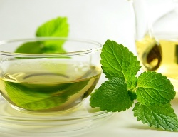 Неприятный запах изо рта